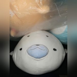 Mochifuwa Azarashi Plush